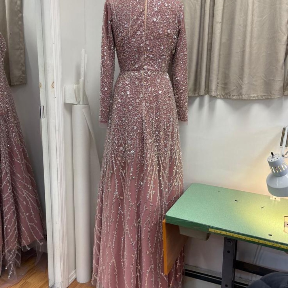 DUSTY ROSE/MUAVE GOWN - Picture 3 of 3